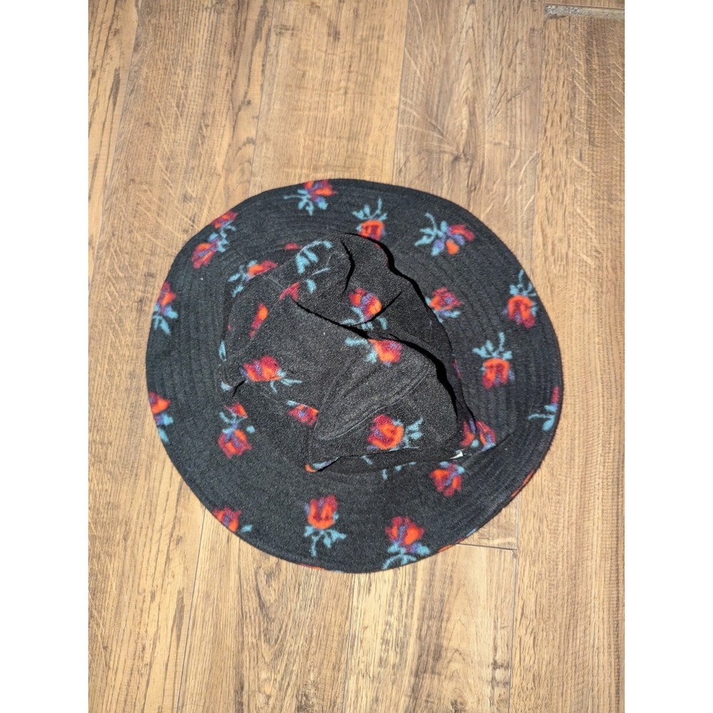 Brixton Dylan Fleece Bucket Hat ROSES Size‎ M/L